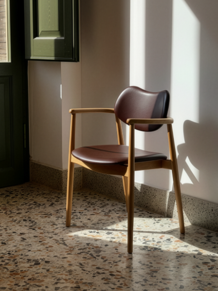 En stol hvor kvalitet og enkelt design mødes