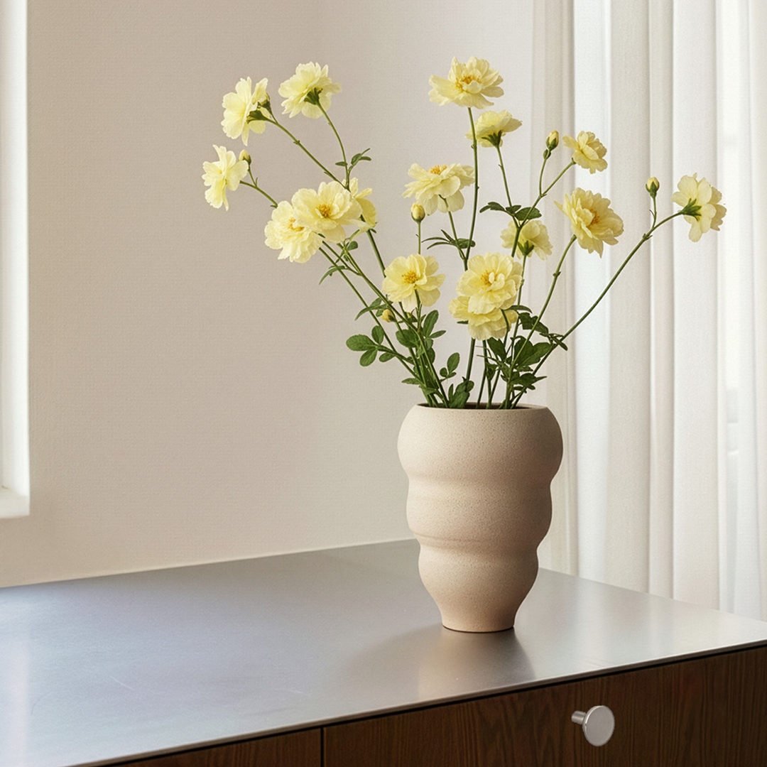 Hand Turned Vase Curved no. 60 - Ro Collection Denmark