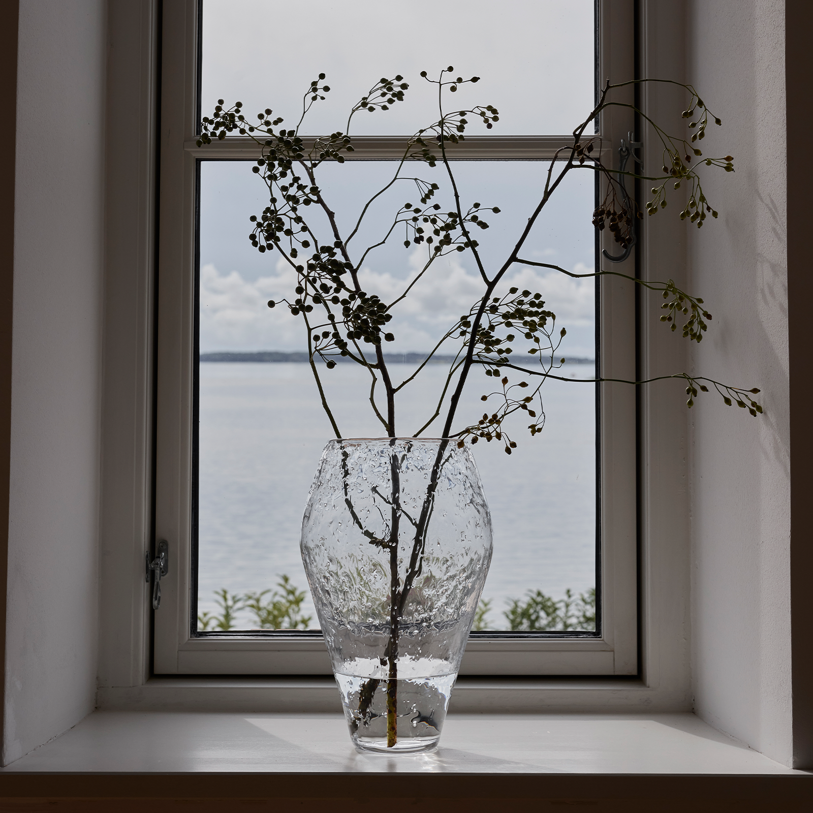 Crushed Glasss Vase, clear glass | Scandinavian Design