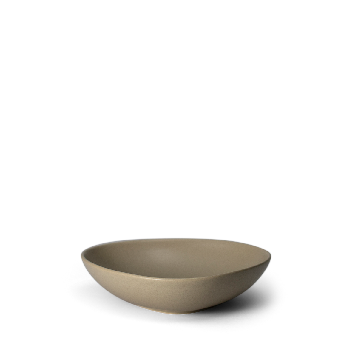 Signature Plate, Deep - Soft sand - Ro Collection Denmark