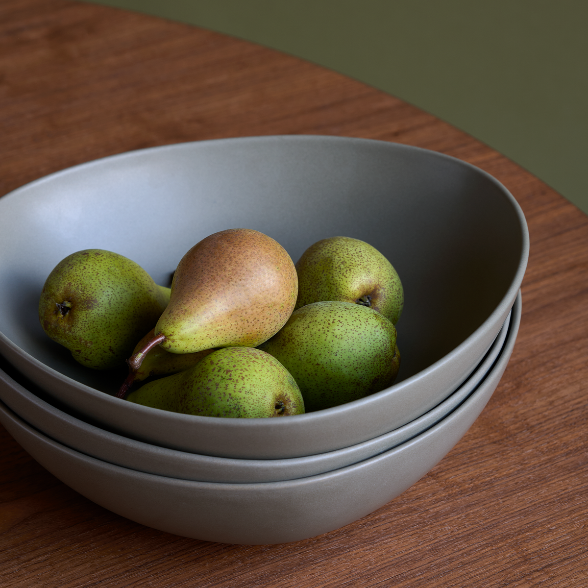 Signature Serving Bowl, X-large - Pale green - Ro Collection Denmark