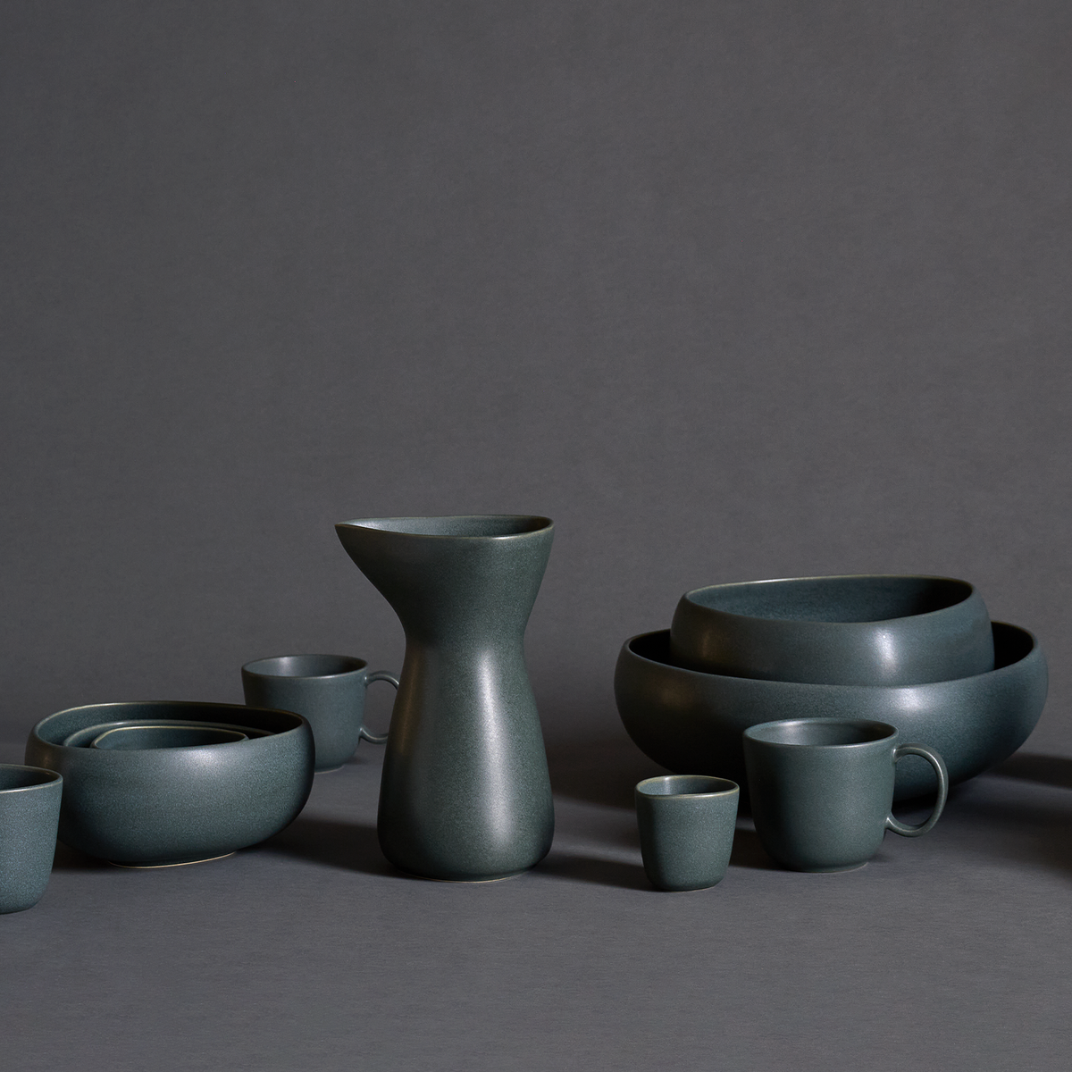 Signature Cup, Latte - Deep ocean - Ro Collection Denmark