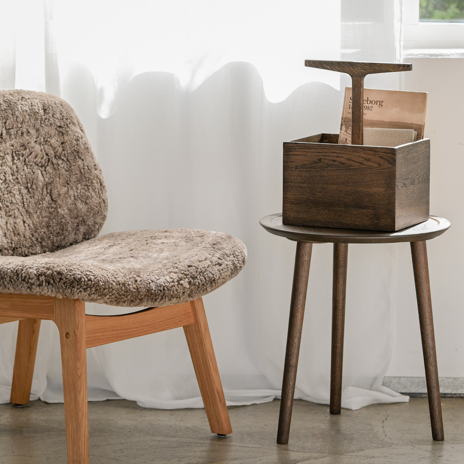 Toolbox, High - Dark stained