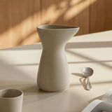 Signature Jug, Large - Soft sand - Ro Collection Denmark