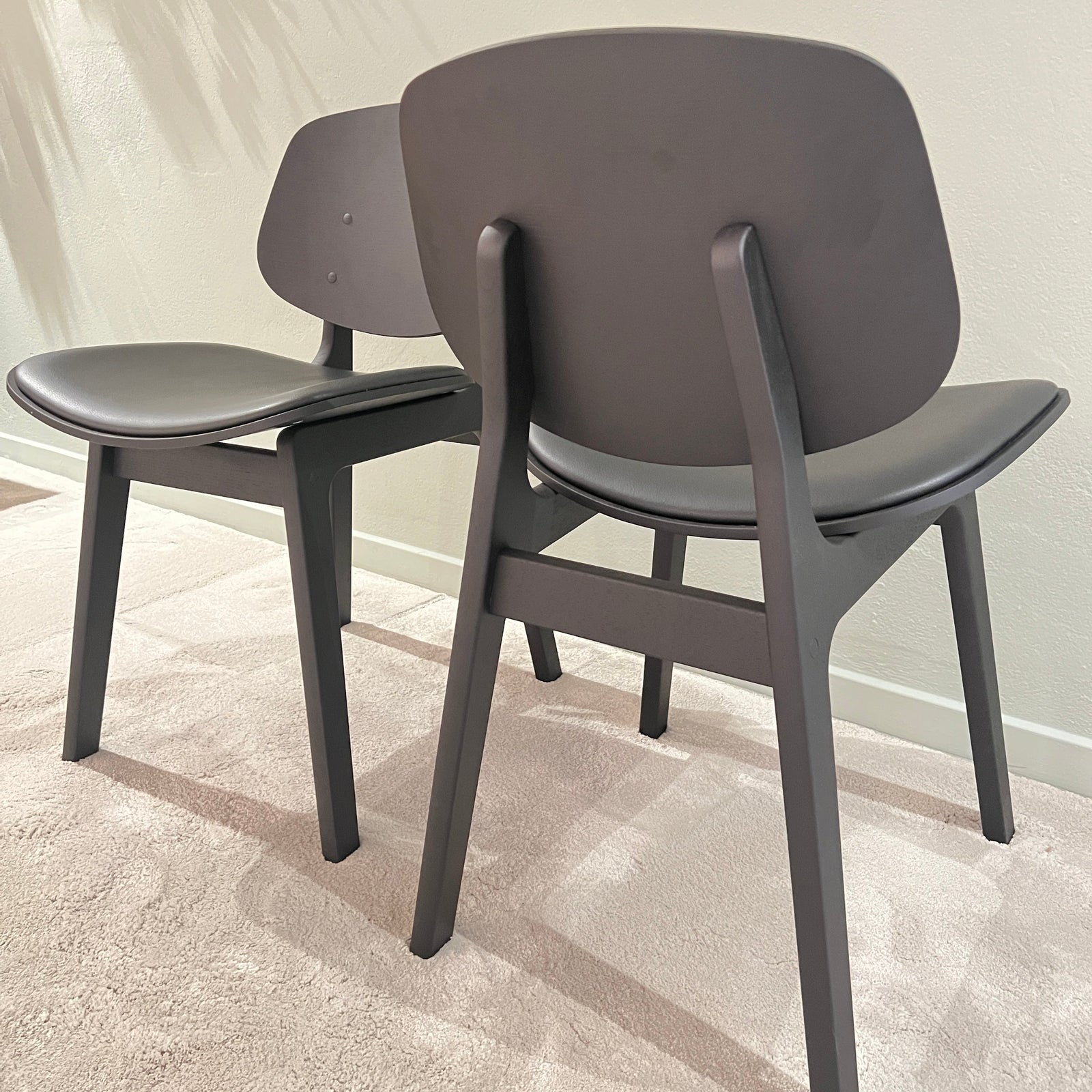 Pandora Dining (Preloved) (Sæt á 2 stk. Sætpris)